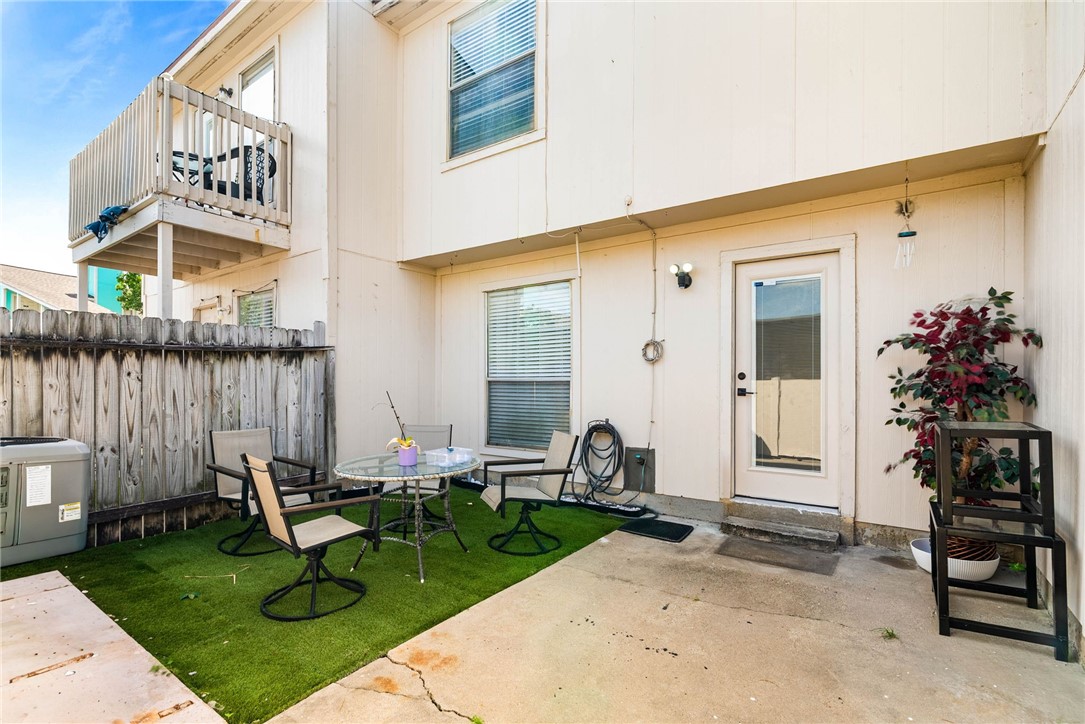 6702 Everhart Road F102 Corpus Christi TX 78413