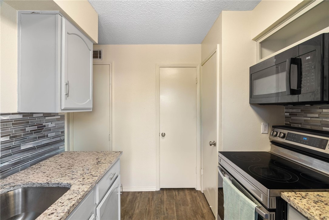6702 Everhart Road F102 Corpus Christi TX 78413