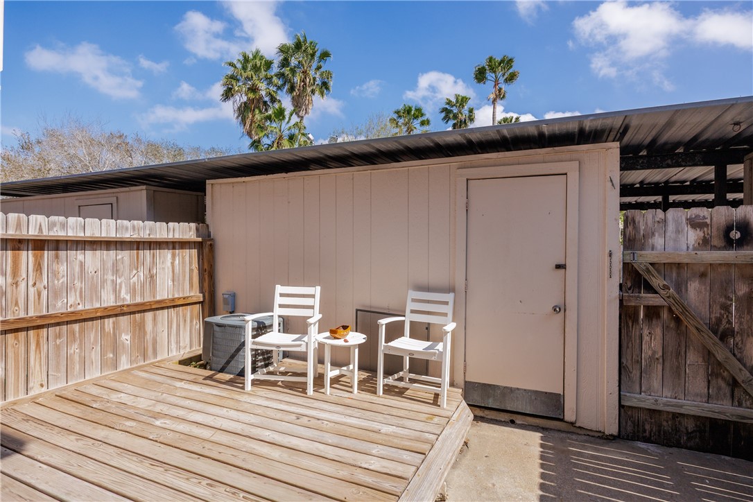 6702 Everhart T106 Corpus Christi TX 78413