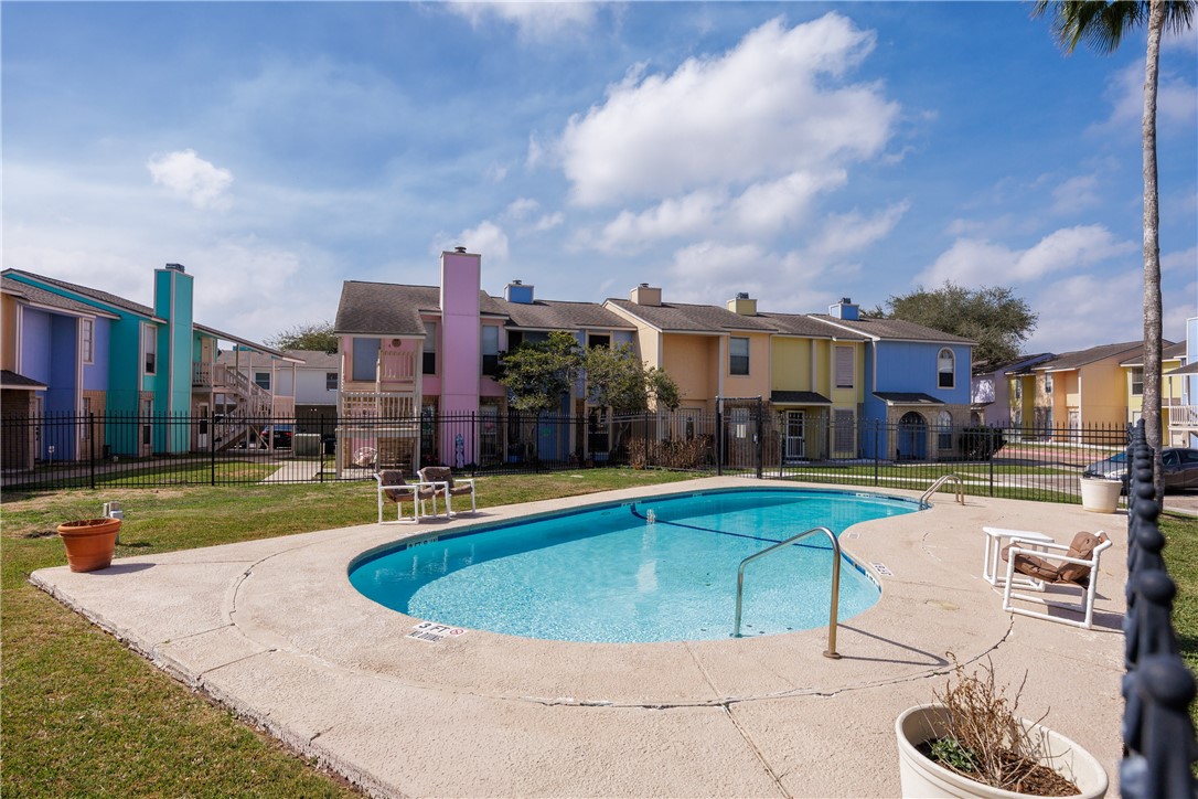 6702 Everhart T106 Corpus Christi TX 78413
