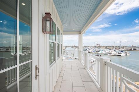 136 W Cotter Avenue 14 Port Aransas TX 78373