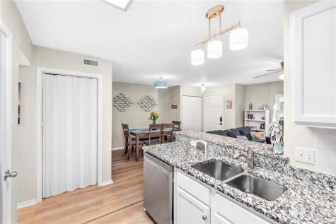 15002 Leeward Drive 5202 Corpus Christi TX 78418