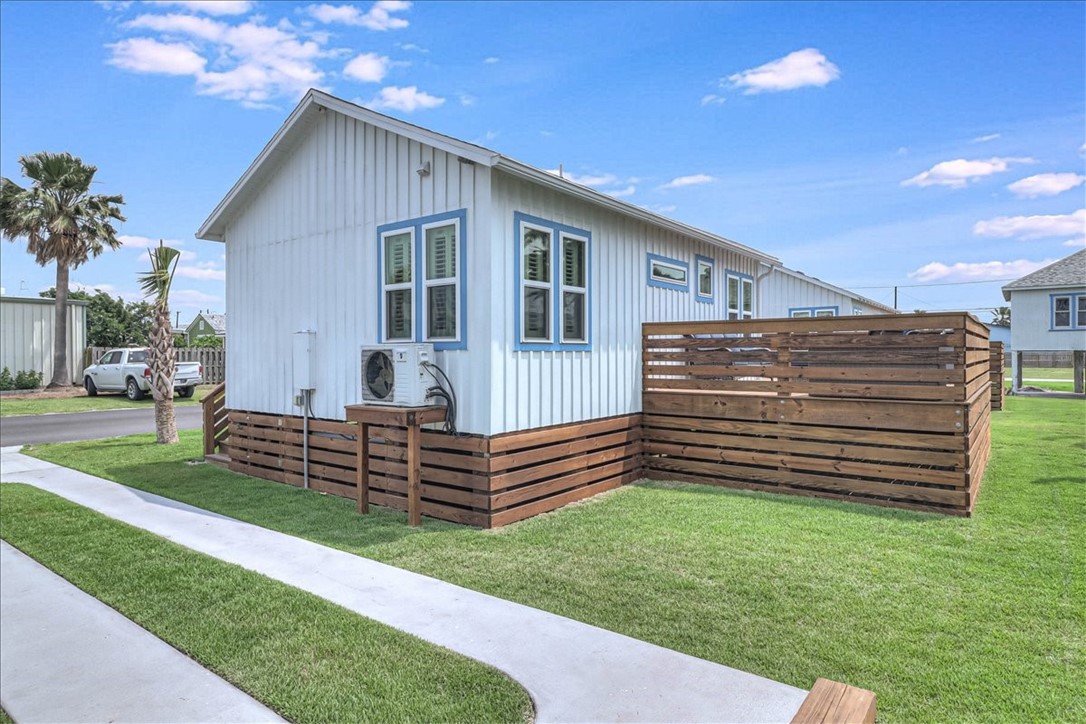340 N Alister Street 9 Port Aransas TX 78373