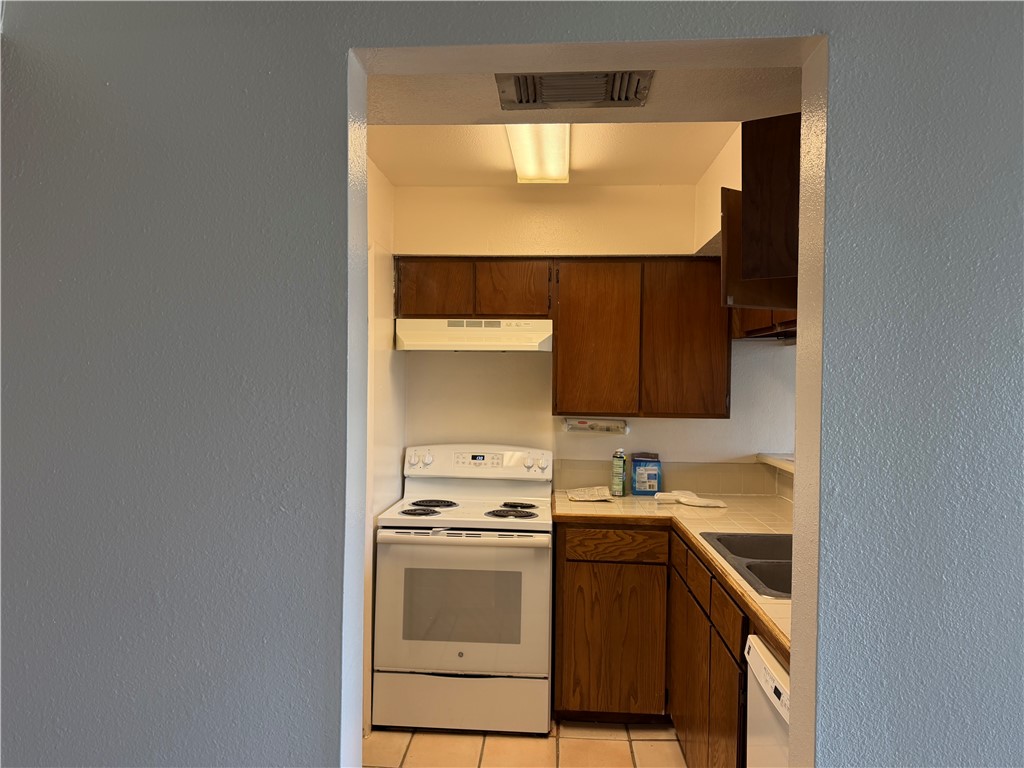 3402 Ocean Drive 12 Corpus Christi TX 78411