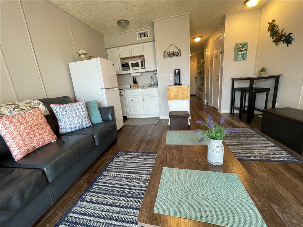 3938 Surfside Boulevard 3344 Corpus Christi TX 78402