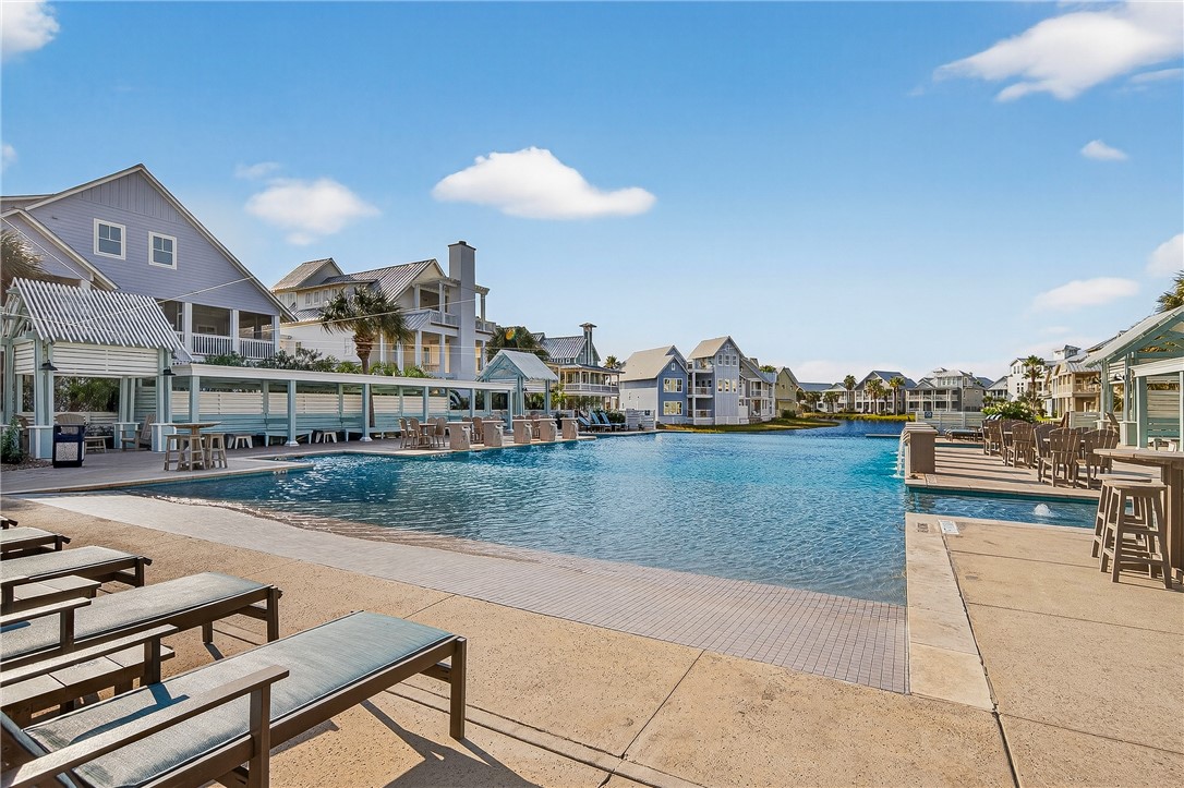140 Social Circle 3-305 Port Aransas TX 78373