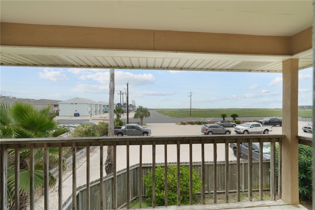 15125 Leeward Drive 9 Corpus Christi TX 78418