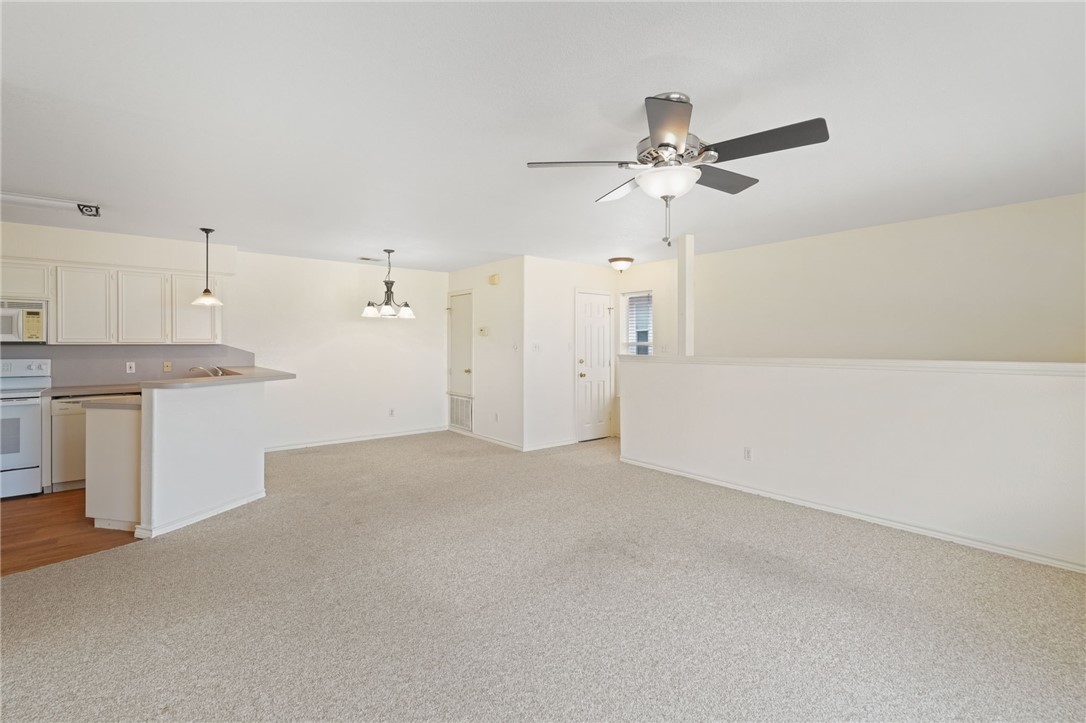 15125 Leeward Drive 9 Corpus Christi TX 78418
