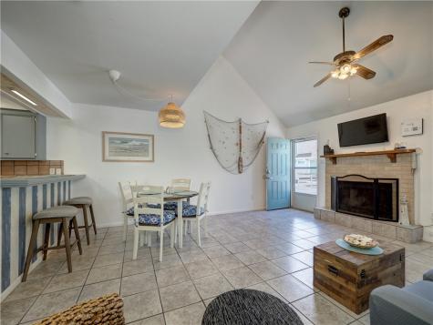 15201 Leeward Drive B6 Corpus Christi TX 78418