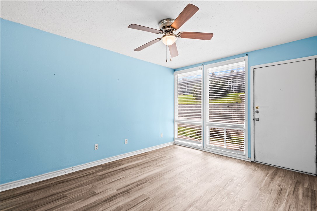 3402 Ocean Drive 33 Corpus Christi TX 78411