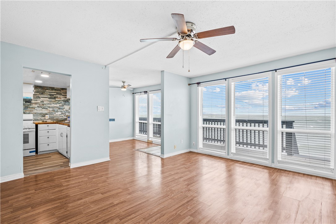 3402 Ocean Drive 33 Corpus Christi TX 78411