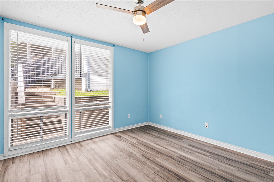 3402 Ocean Drive 33 Corpus Christi TX 78411