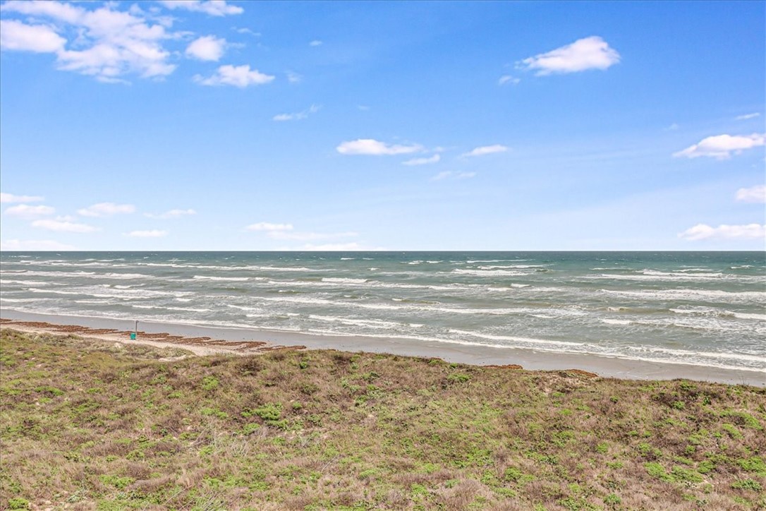 6745 Seacomber Drive 504 Port Aransas TX 78373
