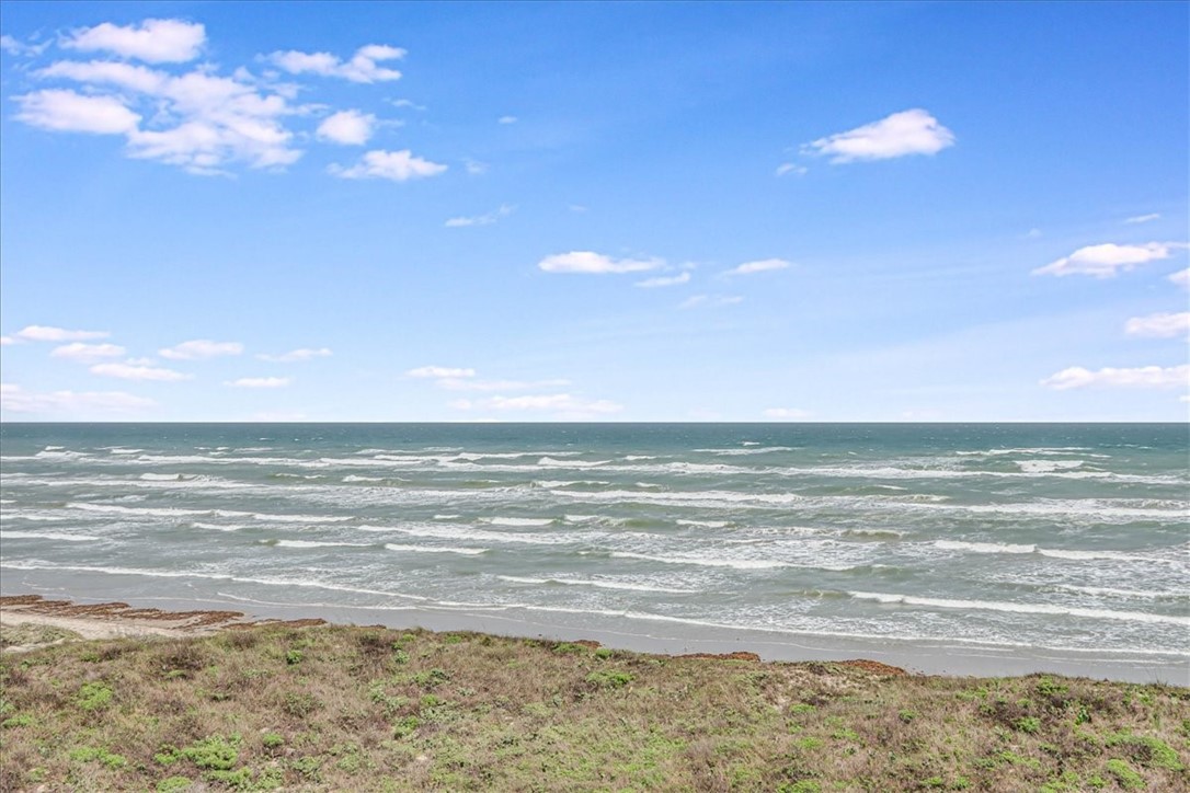 6745 Seacomber Drive 504 Port Aransas TX 78373