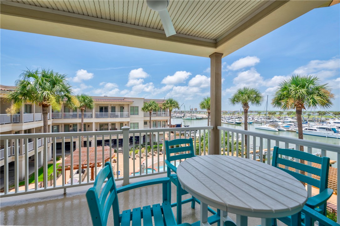 224 W Cotter Avenue 203 Port Aransas TX 78373