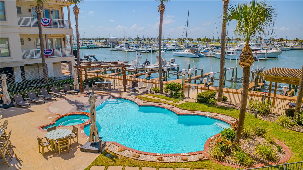 224 W Cotter Avenue 203 Port Aransas TX 78373