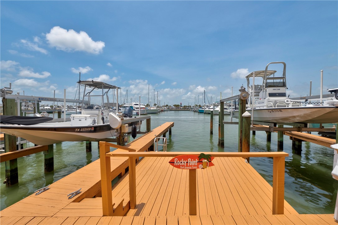 224 W Cotter Avenue 203 Port Aransas TX 78373