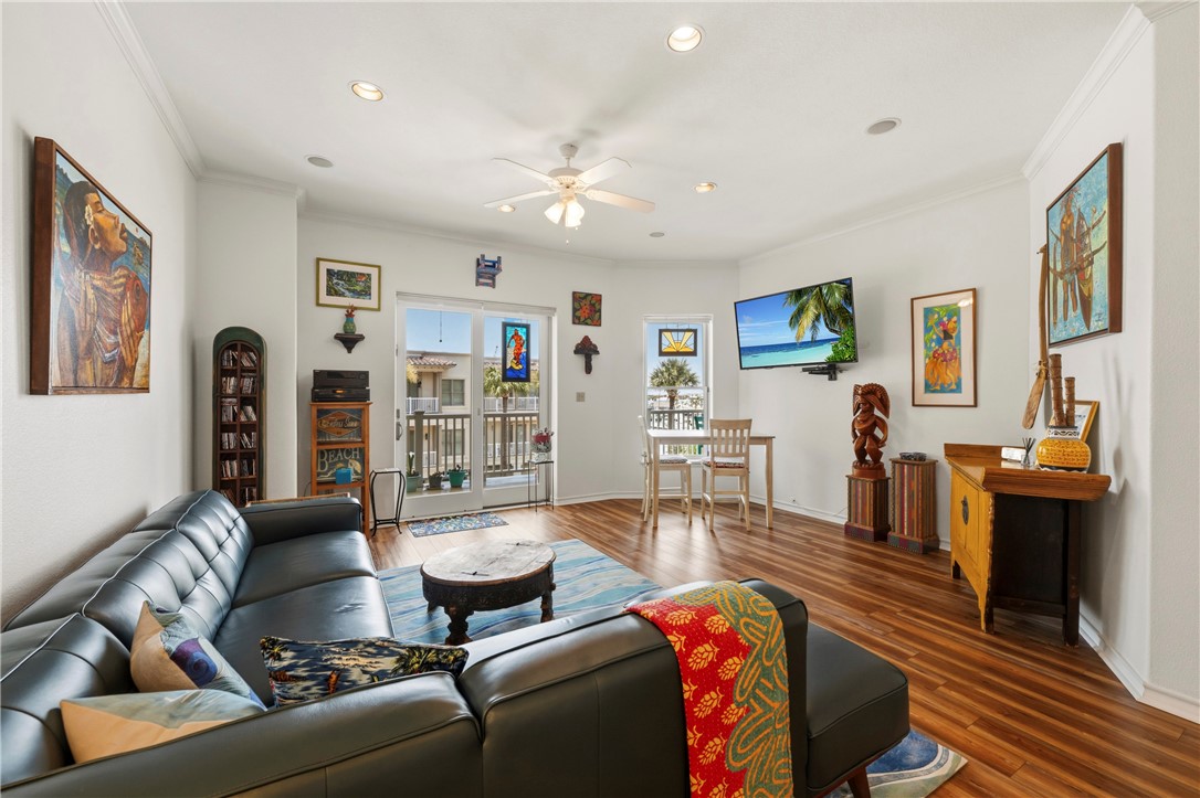 224 W Cotter Avenue 203 Port Aransas TX 78373