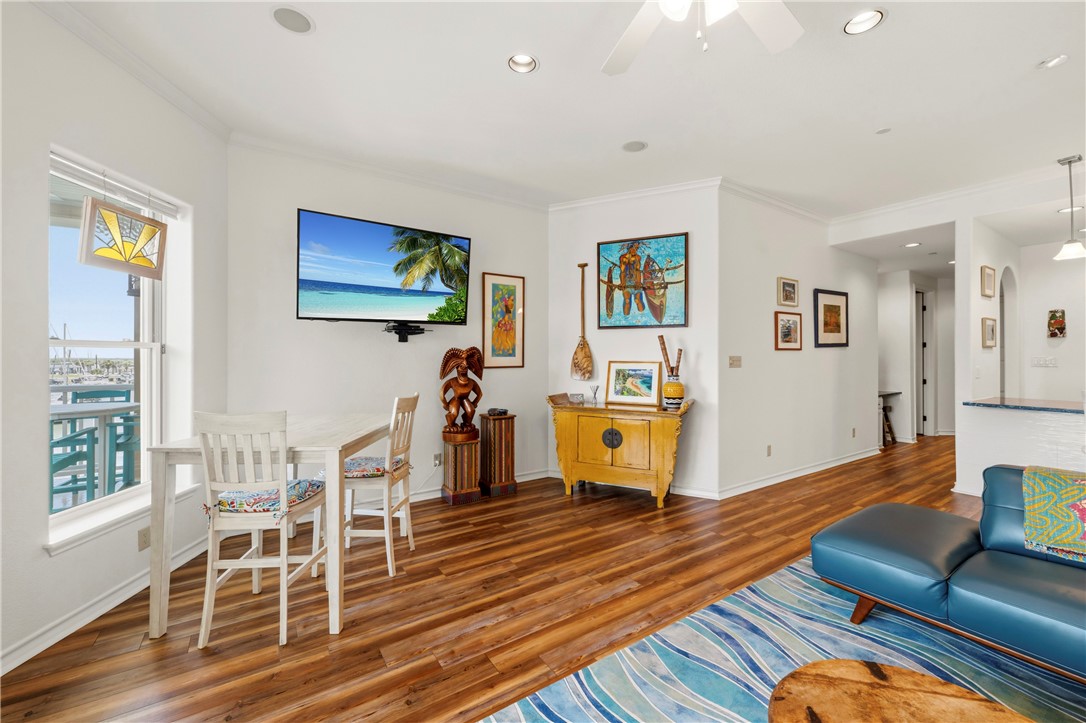 224 W Cotter Avenue 203 Port Aransas TX 78373
