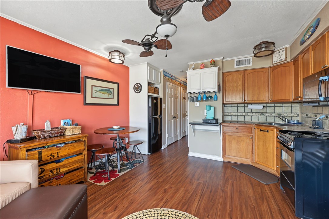 3938 Surfside Boulevard 2323 Corpus Christi TX 78402