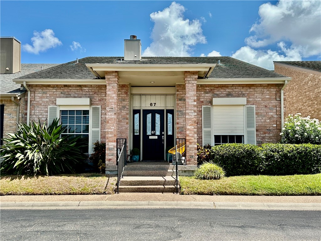 67 Lake Shore Drive Corpus Christi TX 78413