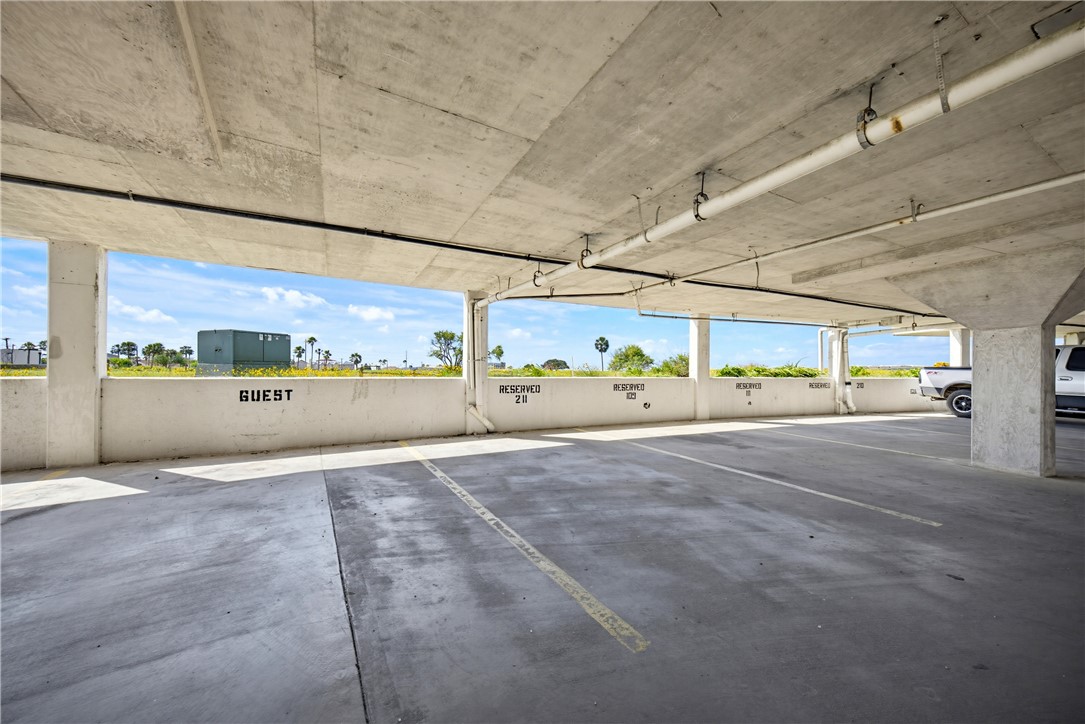 14401 Commodores Drive 211 Corpus Christi TX 78418