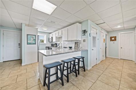 700 Island Retreat Court 28 Port Aransas TX 78373