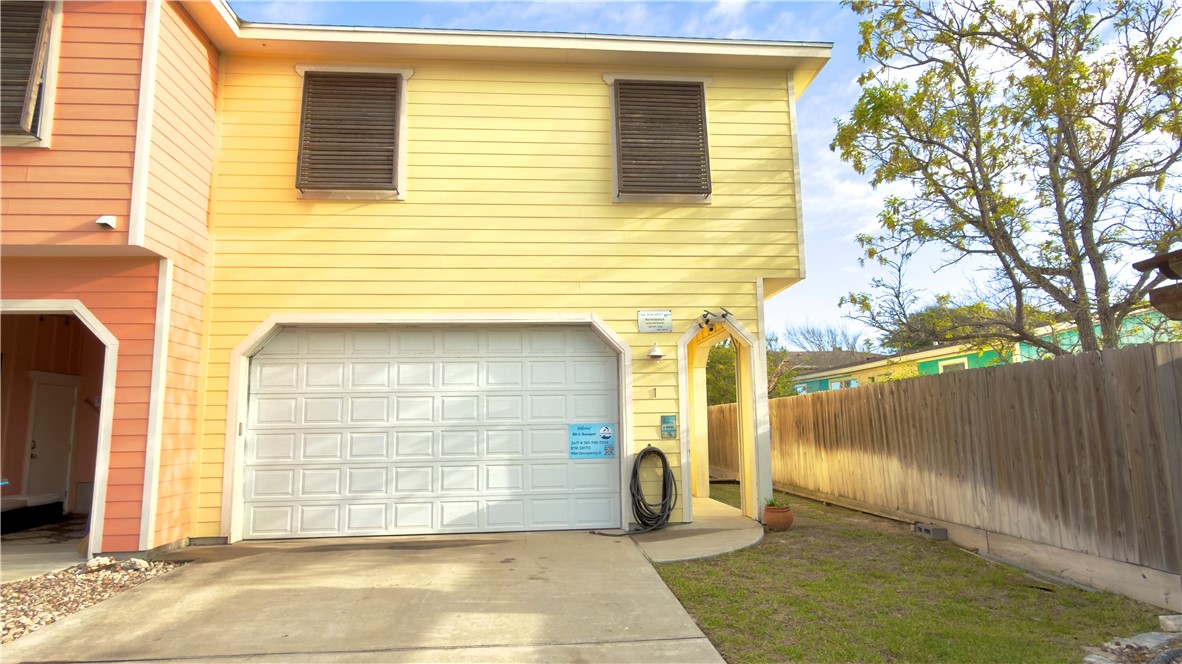 247 W Roberts Avenue 1 Port Aransas TX 78373