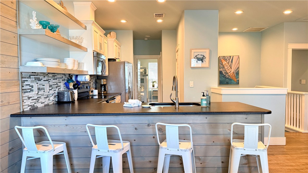 247 W Roberts Avenue 1 Port Aransas TX 78373