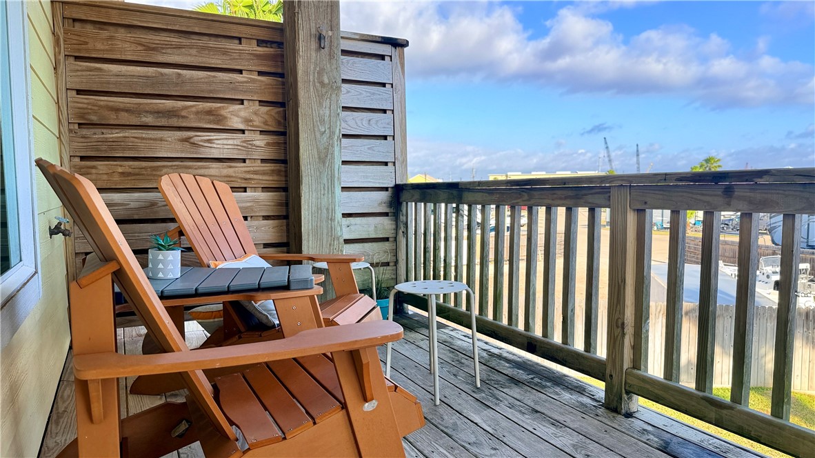 247 W Roberts Avenue 1 Port Aransas TX 78373