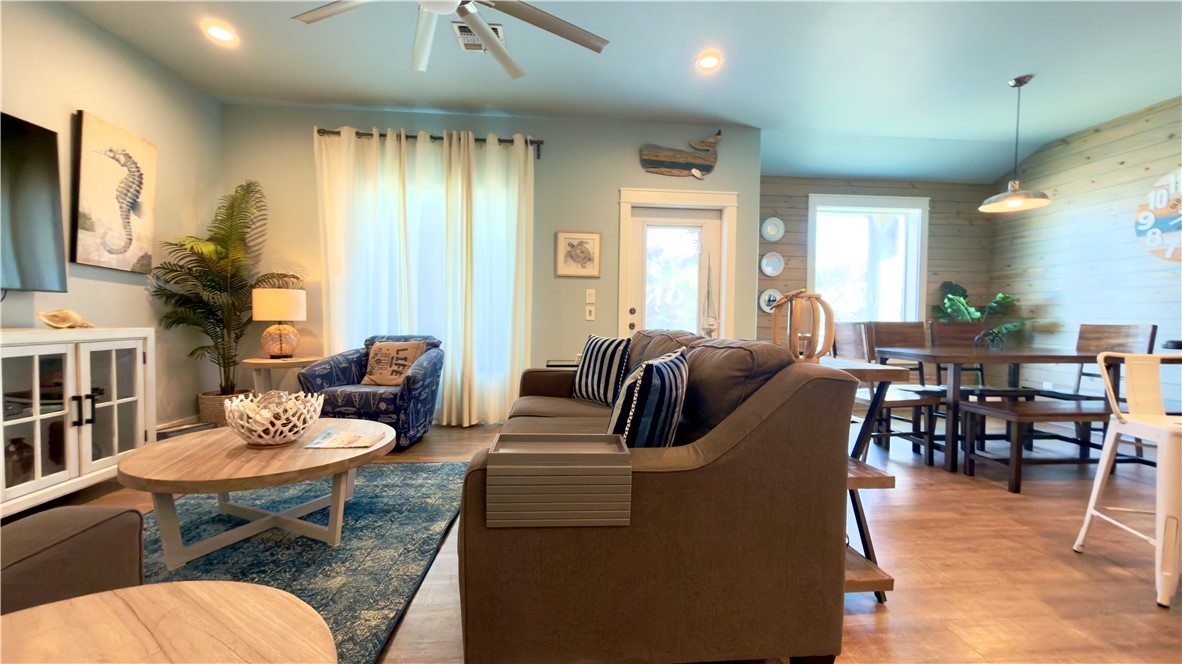 247 W Roberts Avenue 1 Port Aransas TX 78373