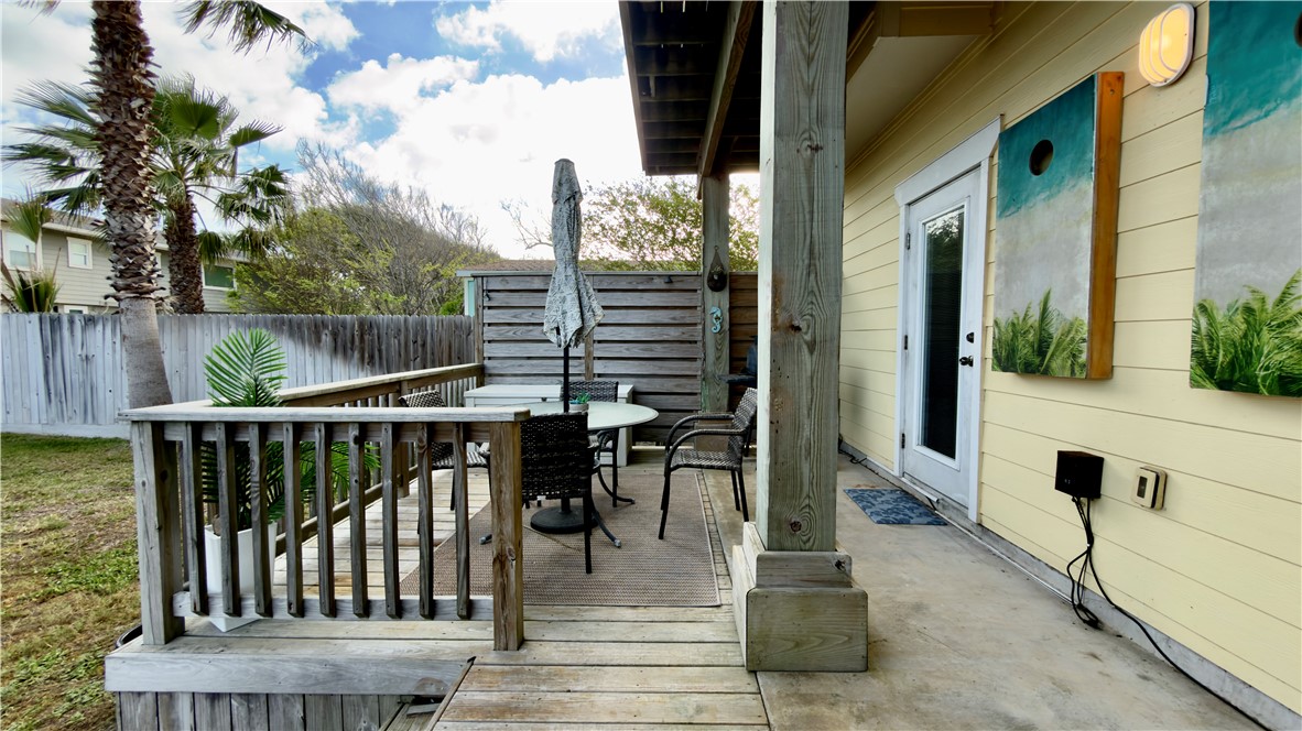 247 W Roberts Avenue 1 Port Aransas TX 78373