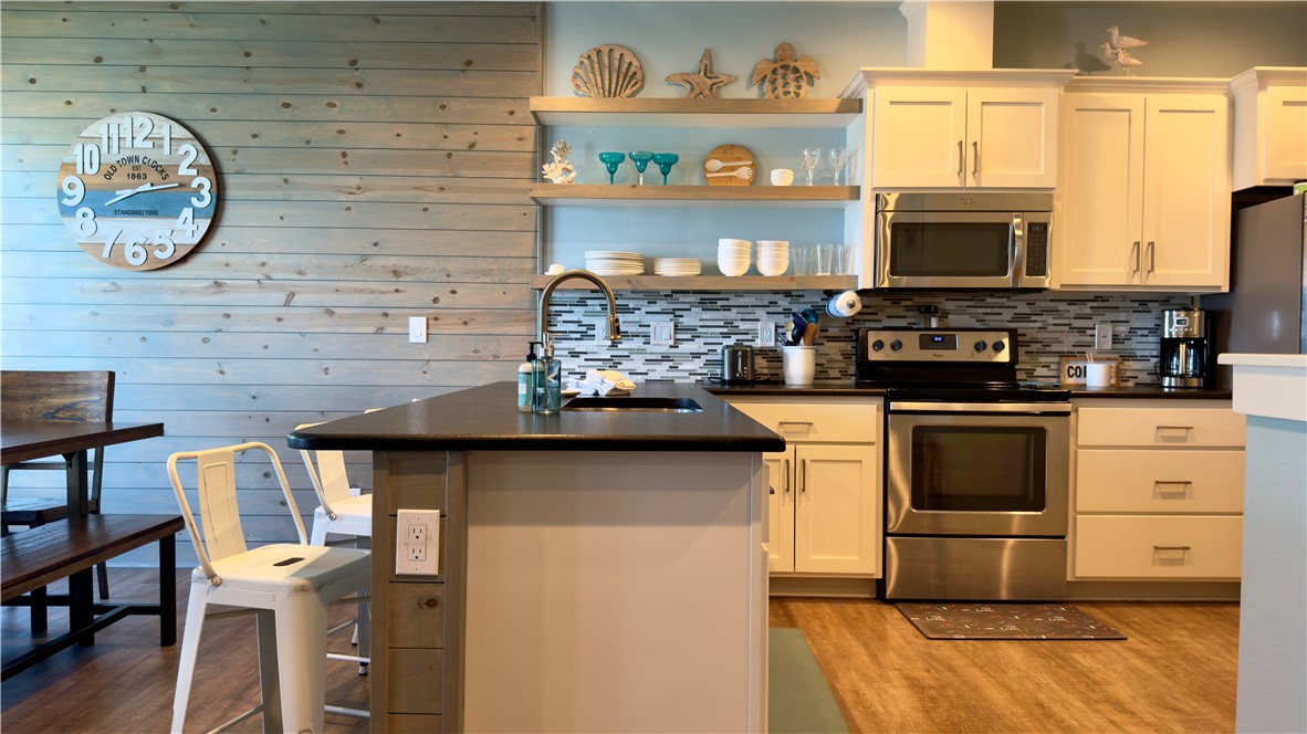 247 W Roberts Avenue 1 Port Aransas TX 78373