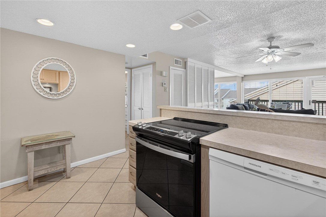 14810 Windward Drive 402 Corpus Christi TX 78418