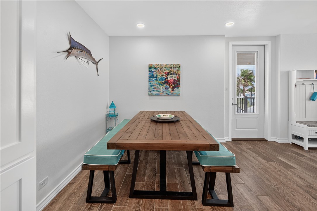 631 Channel View Drive 208 Port Aransas TX 78373