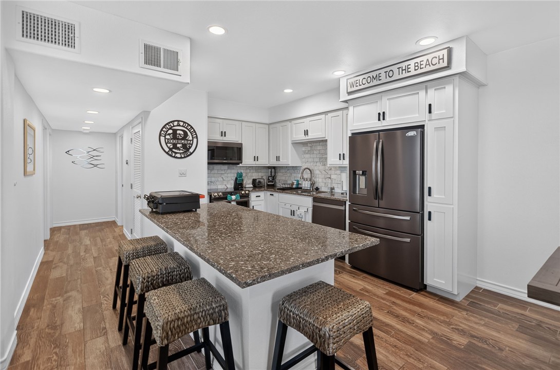 631 Channel View Drive 208 Port Aransas TX 78373