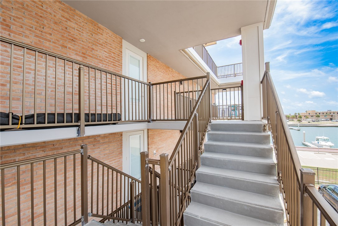 631 Channel View Drive 208 Port Aransas TX 78373