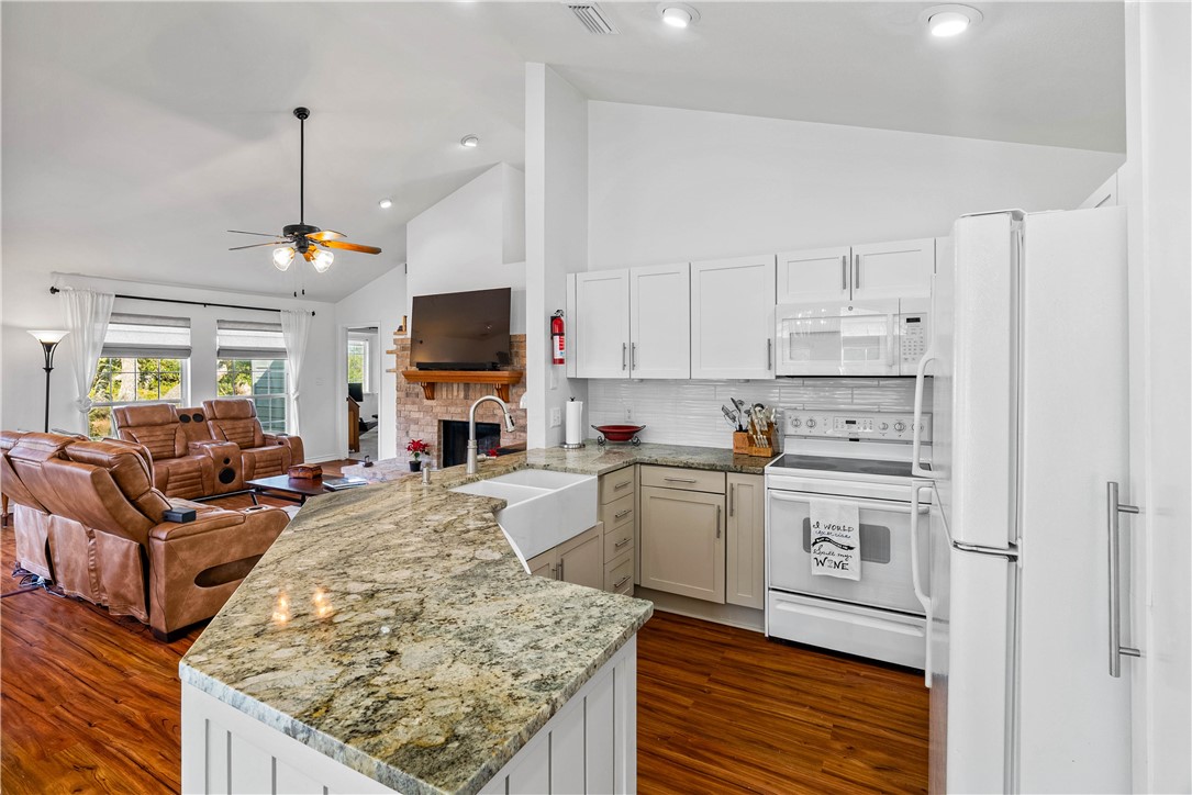 210 Oak Bay Street 1203 Rockport TX 78382