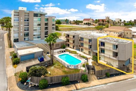 520 S Chaparral Street 1 Corpus Christi TX 78401