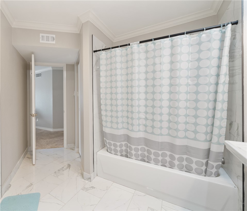520 S Chaparral Street 1 Corpus Christi TX 78401