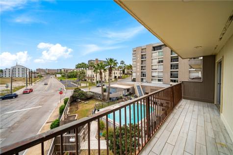520 S Chaparral Street 1 Corpus Christi TX 78401