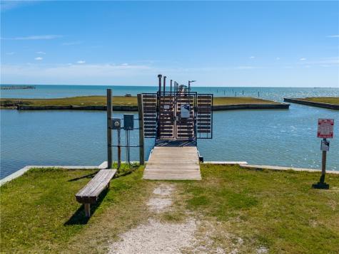 2003 N Fulton Beach Road #48 Rockport TX 78382