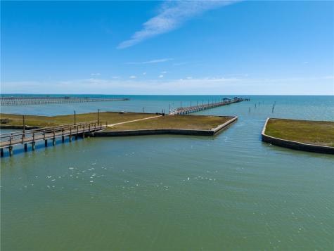 2003 N Fulton Beach Road #48 Rockport TX 78382