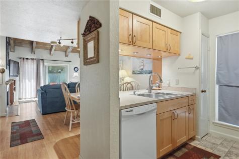2003 N Fulton Beach Road #48 Rockport TX 78382