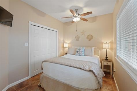 15010 Leeward Drive 602 Corpus Christi TX 78418