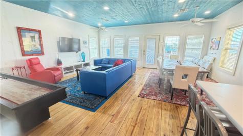 2727 S 11th Street 27 Port Aransas TX 78373