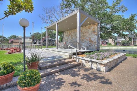 92 Lake Shore Drive Corpus Christi TX 78413