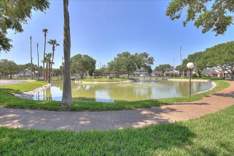 92 Lake Shore Drive Corpus Christi TX 78413