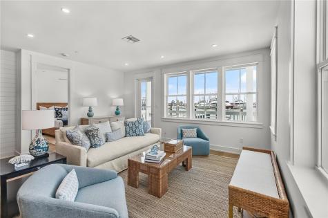 136 W Cotter Avenue 4 Port Aransas TX 78373