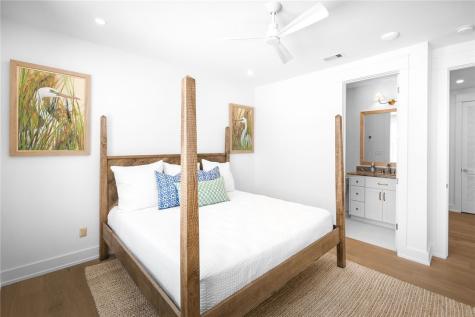 136 W Cotter Avenue 4 Port Aransas TX 78373